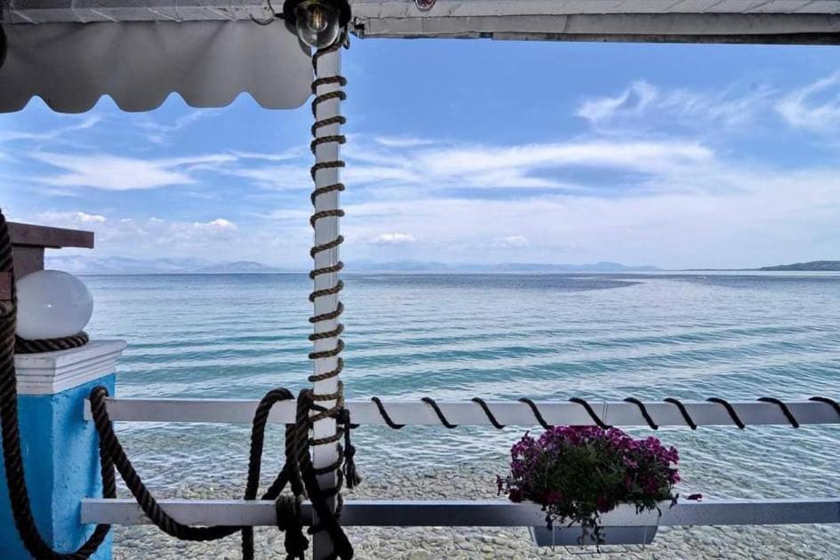Ionian Mare Aparthotel Agios Ioannis Peristeron  Exterior photo