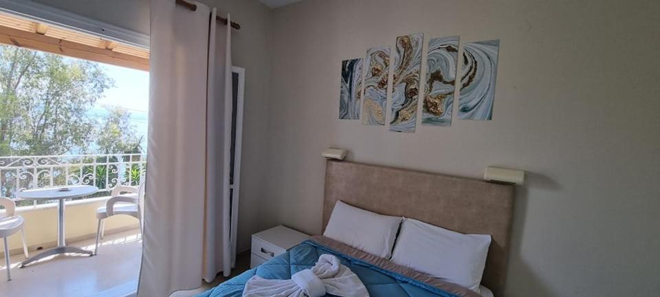 Ionian Mare Aparthotel Agios Ioannis Peristeron  Exterior photo