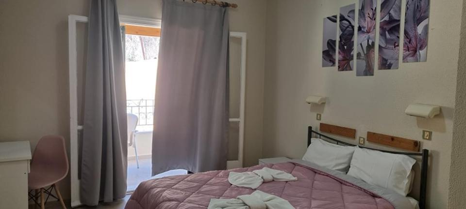 Ionian Mare Aparthotel Agios Ioannis Peristeron  Exterior photo