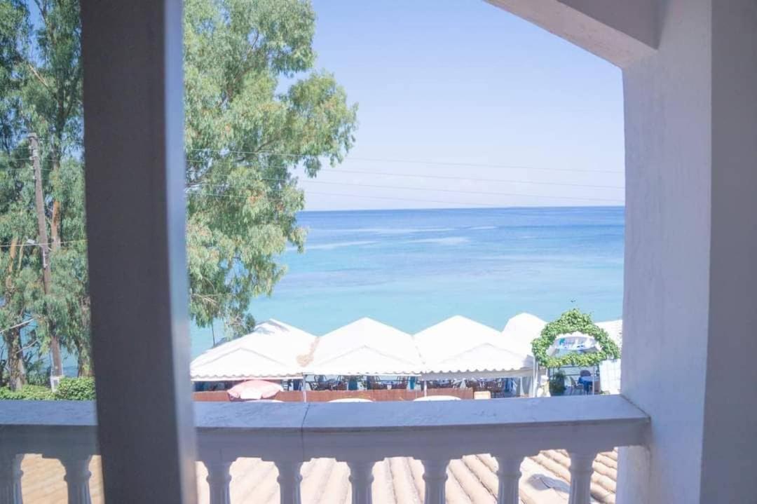 Ionian Mare Aparthotel Agios Ioannis Peristeron  Exterior photo