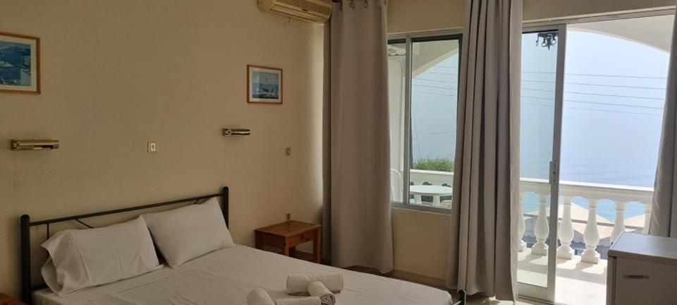 Ionian Mare Aparthotel Agios Ioannis Peristeron  Exterior photo