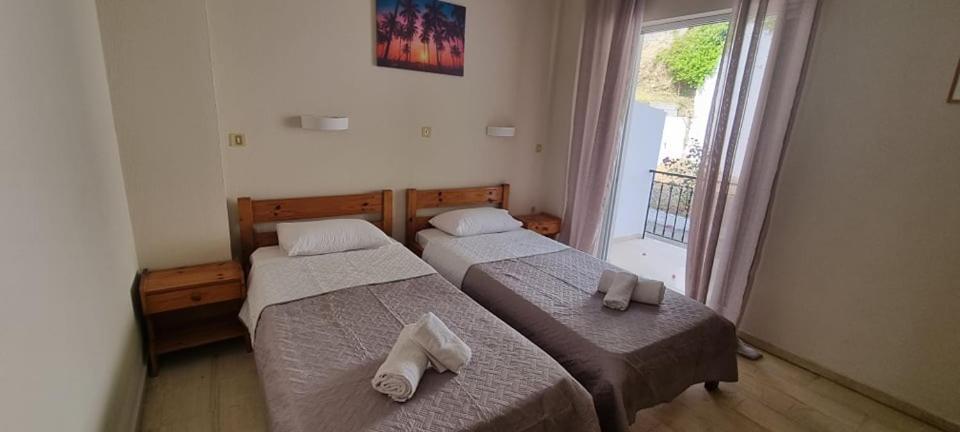 Ionian Mare Aparthotel Agios Ioannis Peristeron  Exterior photo