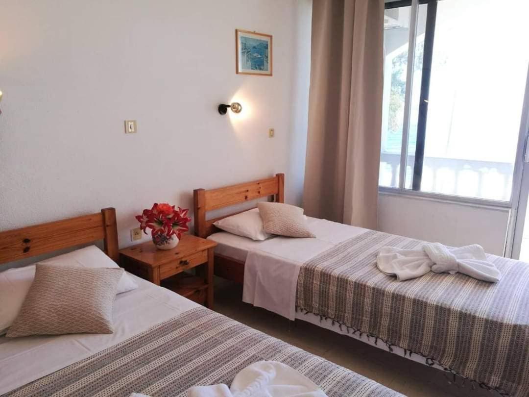 Ionian Mare Aparthotel Agios Ioannis Peristeron  Exterior photo