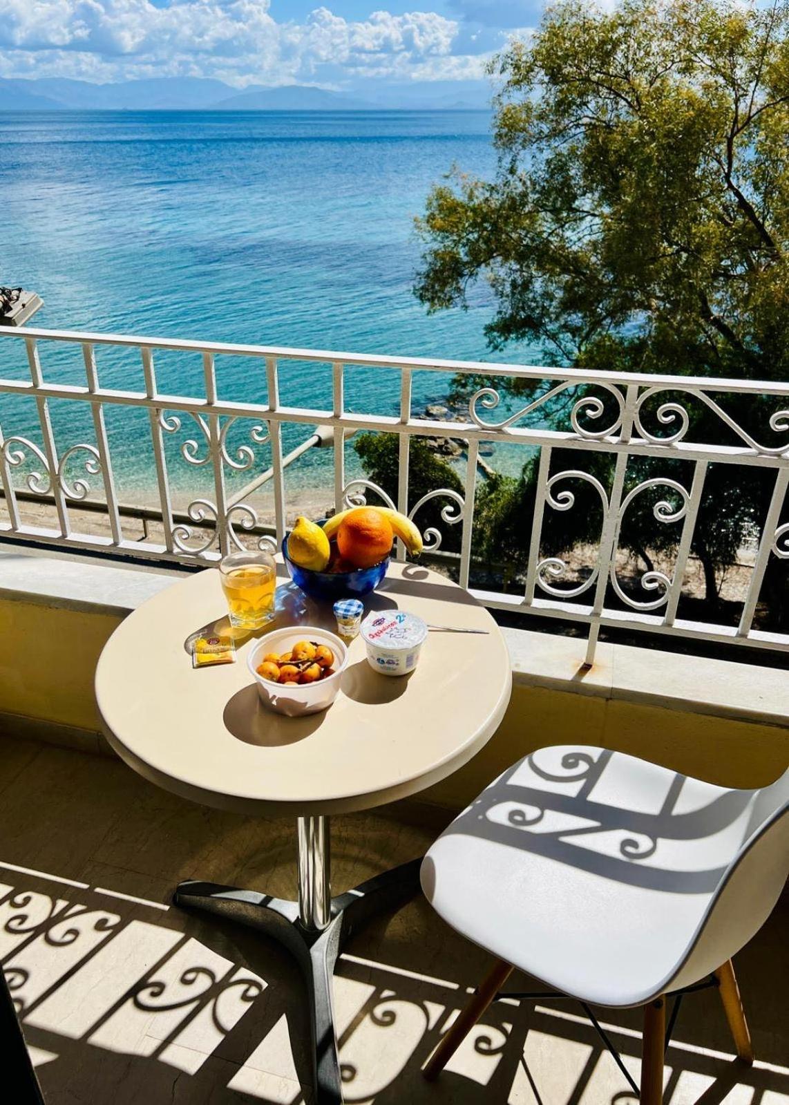 Ionian Mare Aparthotel Agios Ioannis Peristeron  Exterior photo